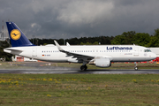 Lufthansa Airbus A320-214 (D-AIUG) at  Frankfurt am Main, Germany