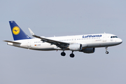 Lufthansa Airbus A320-214 (D-AIUG) at  Frankfurt am Main, Germany