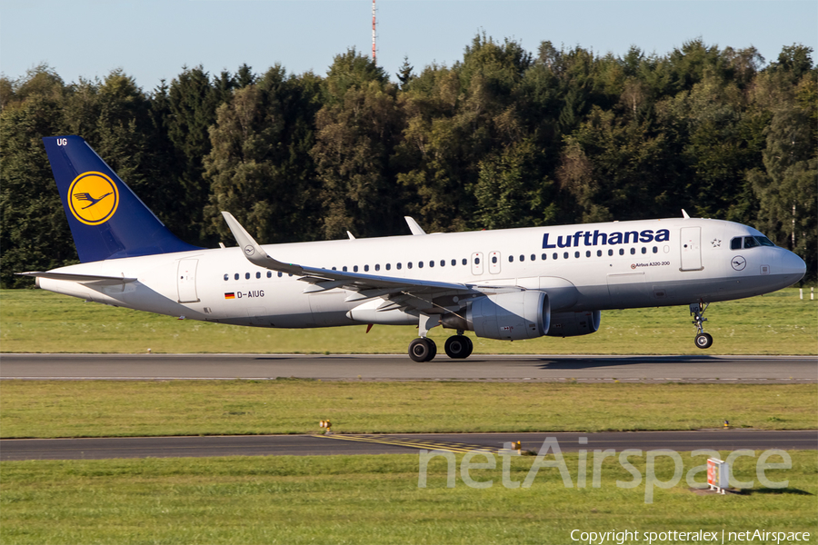 Lufthansa Airbus A320-214 (D-AIUG) | Photo 126679