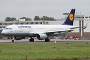 Lufthansa Airbus A320-214 (D-AIUG) at  Hamburg - Fuhlsbuettel (Helmut Schmidt), Germany