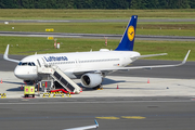 Lufthansa Airbus A320-214 (D-AIUG) at  Hamburg - Fuhlsbuettel (Helmut Schmidt), Germany