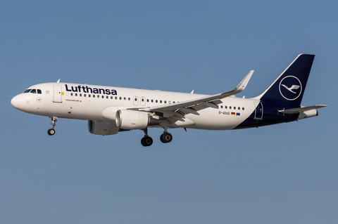 Lufthansa Airbus A320-214 (D-AIUG) at  Hamburg - Fuhlsbuettel (Helmut Schmidt), Germany