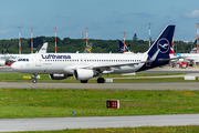 Lufthansa Airbus A320-214 (D-AIUG) at  Hamburg - Fuhlsbuettel (Helmut Schmidt), Germany