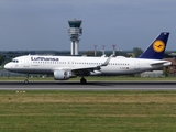 Lufthansa Airbus A320-214 (D-AIUH) at  Brussels - International, Belgium