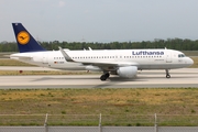 Lufthansa Airbus A320-214 (D-AIUH) at  Frankfurt am Main, Germany