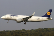 Lufthansa Airbus A320-214 (D-AIUH) at  Hamburg - Fuhlsbuettel (Helmut Schmidt), Germany