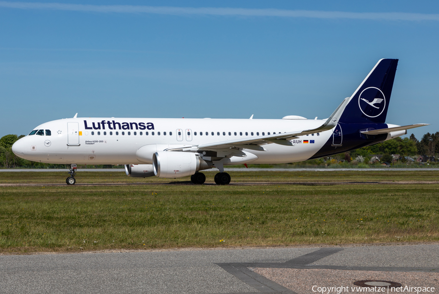 Lufthansa Airbus A320-214 (D-AIUH) | Photo 507522