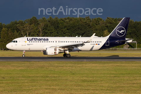 Lufthansa Airbus A320-214 (D-AIUH) at  Hamburg - Fuhlsbuettel (Helmut Schmidt), Germany