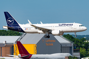 Lufthansa Airbus A320-214 (D-AIUH) at  Hamburg - Fuhlsbuettel (Helmut Schmidt), Germany