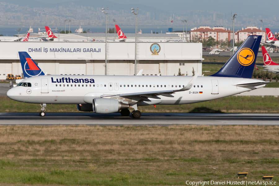 Lufthansa Airbus A320-214 (D-AIUH) | Photo 494726