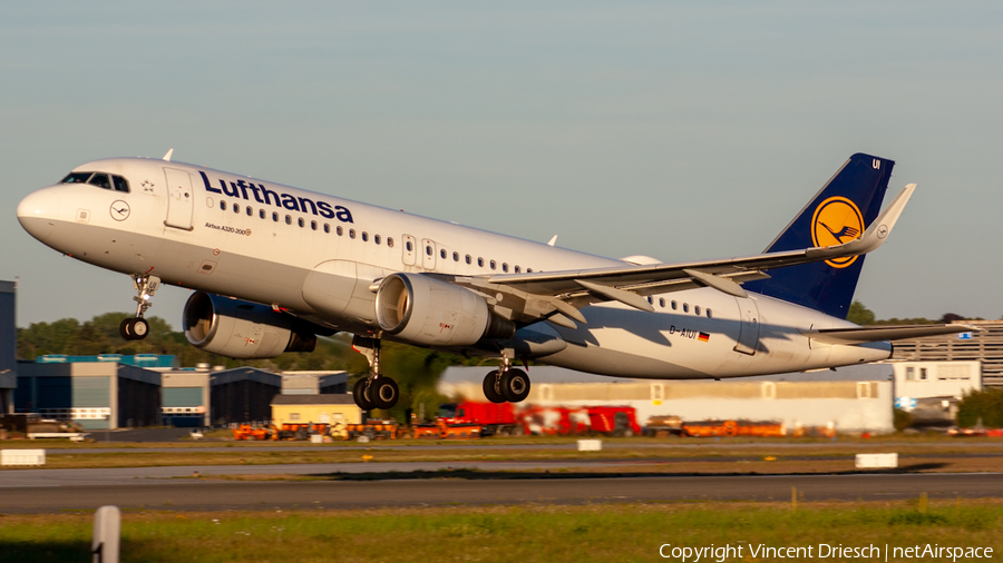 Lufthansa Airbus A320-214 (D-AIUI) | Photo 520767