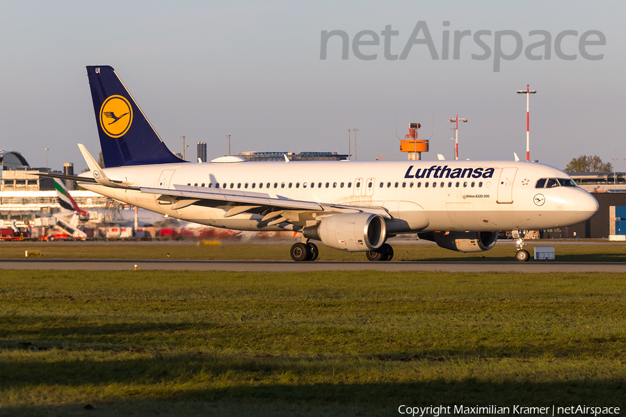 Lufthansa Airbus A320-214 (D-AIUI) | Photo 521372