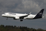 Lufthansa Airbus A320-214 (D-AIUI) at  Hamburg - Fuhlsbuettel (Helmut Schmidt), Germany