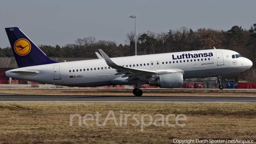 Lufthansa Airbus A320-214 (D-AIUJ) | Photo 227653