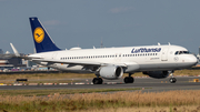 Lufthansa Airbus A320-214 (D-AIUJ) at  Frankfurt am Main, Germany