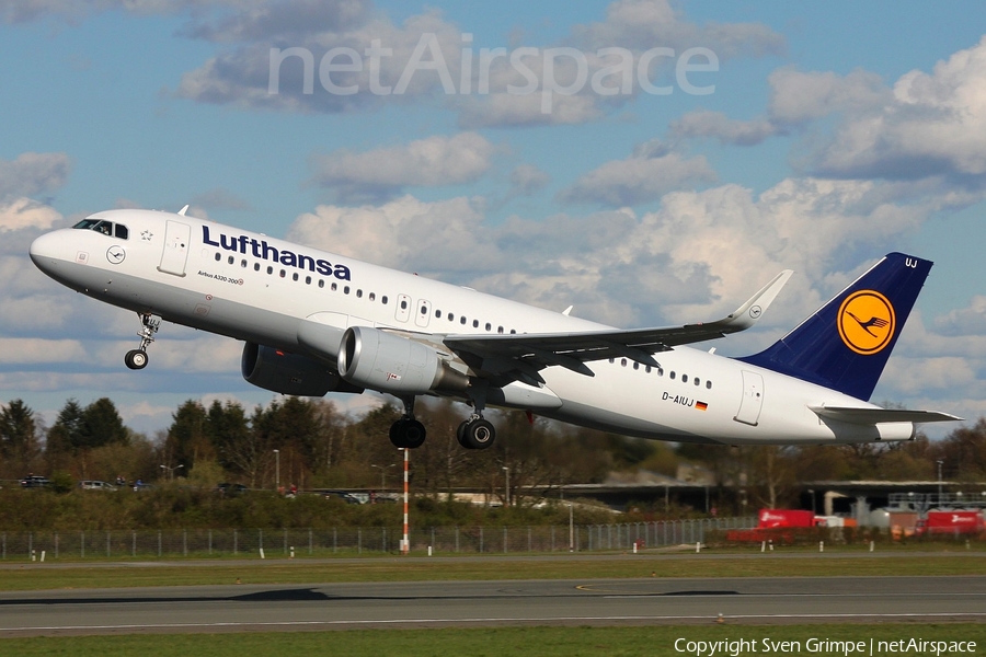 Lufthansa Airbus A320-214 (D-AIUJ) | Photo 73998