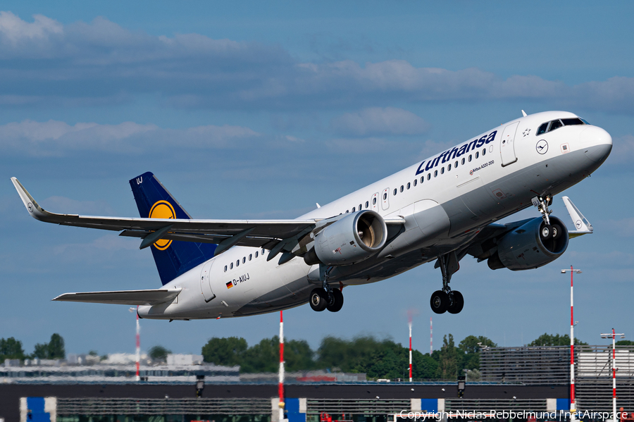 Lufthansa Airbus A320-214 (D-AIUJ) | Photo 452952
