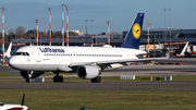 Lufthansa Airbus A320-214 (D-AIUJ) at  Hamburg - Fuhlsbuettel (Helmut Schmidt), Germany