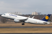 Lufthansa Airbus A320-214 (D-AIUJ) at  Berlin - Tegel, Germany