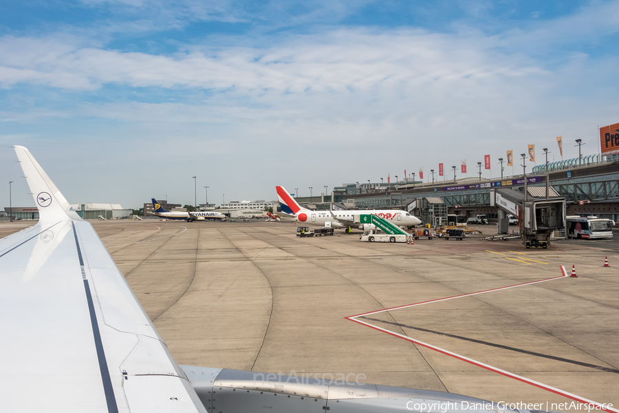 Lufthansa Airbus A320-214 (D-AIUK) | Photo 98991