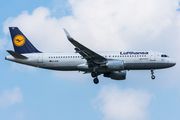 Lufthansa Airbus A320-214 (D-AIUK) at  Frankfurt am Main, Germany