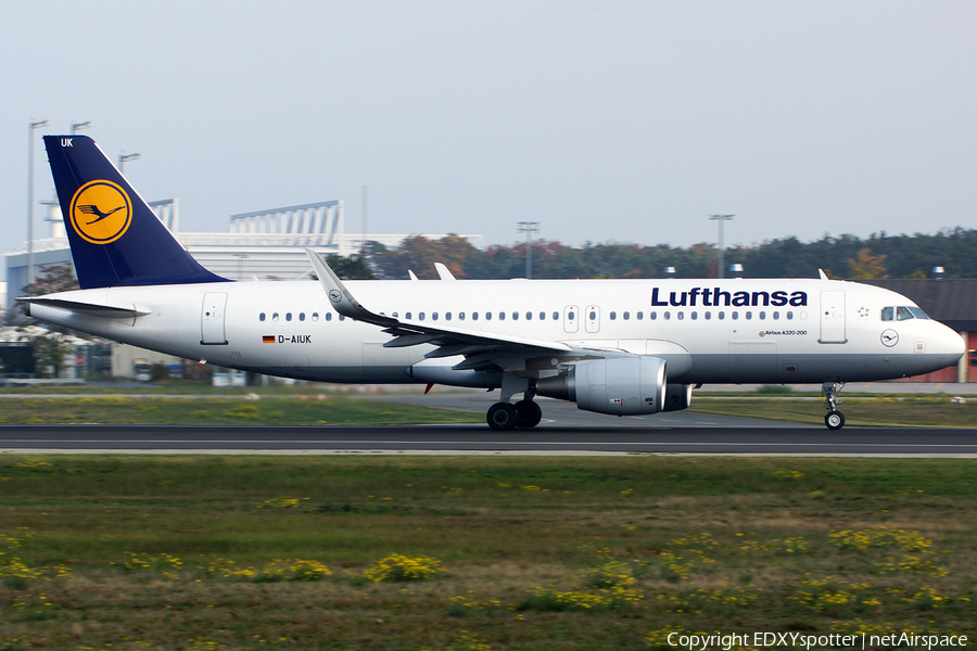 Lufthansa Airbus A320-214 (D-AIUK) | Photo 382778