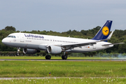 Lufthansa Airbus A320-214 (D-AIUK) at  Hamburg - Fuhlsbuettel (Helmut Schmidt), Germany