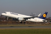 Lufthansa Airbus A320-214 (D-AIUK) at  Hamburg - Fuhlsbuettel (Helmut Schmidt), Germany