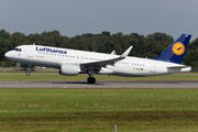 Lufthansa Airbus A320-214 (D-AIUK) at  Hamburg - Fuhlsbuettel (Helmut Schmidt), Germany