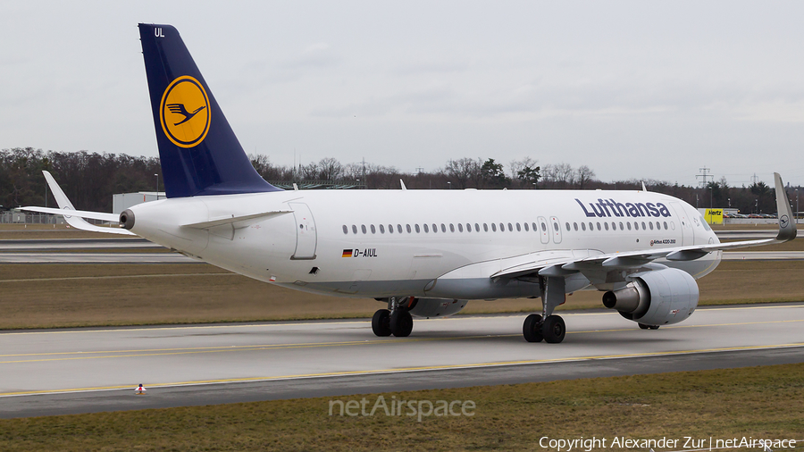Lufthansa Airbus A320-214 (D-AIUL) | Photo 397813