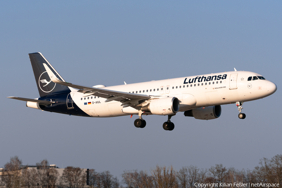 Lufthansa Airbus A320-214 (D-AIUL) | Photo 673966