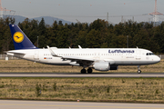 Lufthansa Airbus A320-214 (D-AIUM) at  Frankfurt am Main, Germany