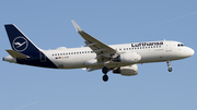 Lufthansa Airbus A320-214 (D-AIUM) at  Frankfurt am Main, Germany