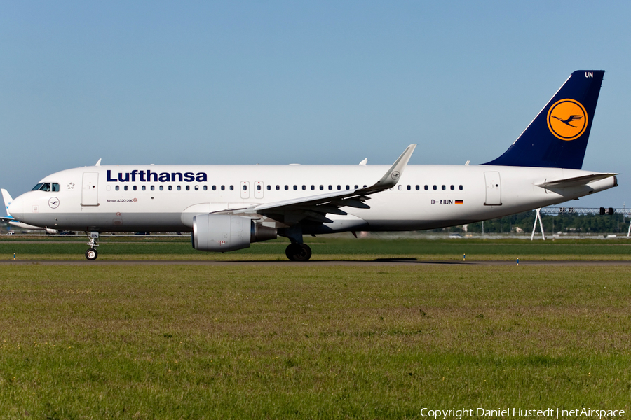 Lufthansa Airbus A320-214 (D-AIUN) | Photo 478390