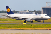 Lufthansa Airbus A320-214 (D-AIUN) at  Frankfurt am Main, Germany