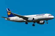 Lufthansa Airbus A320-214 (D-AIUN) at  Frankfurt am Main, Germany