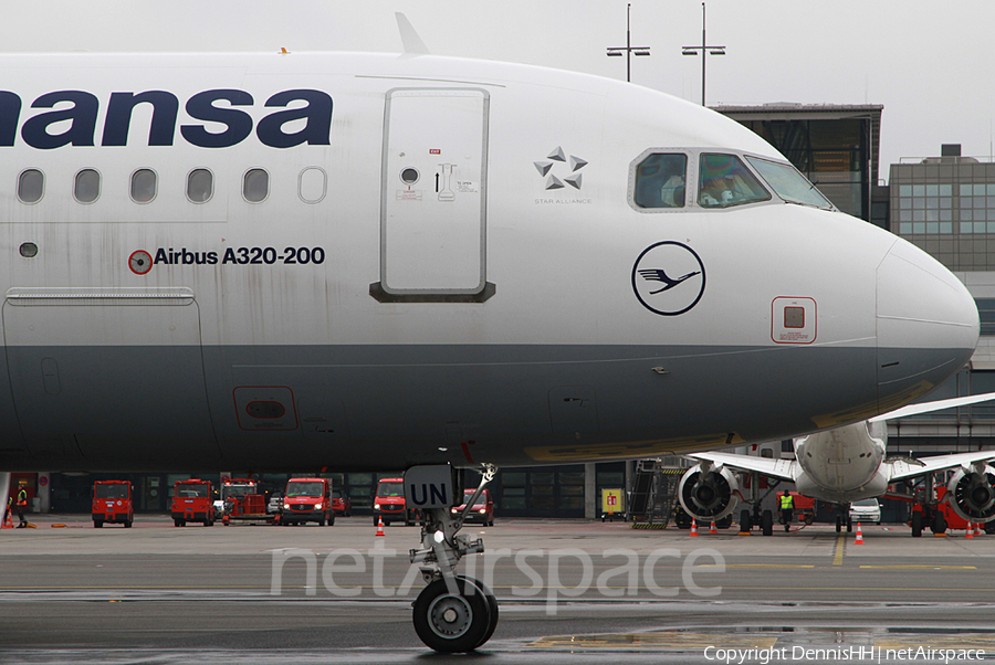 Lufthansa Airbus A320-214 (D-AIUN) | Photo 479307