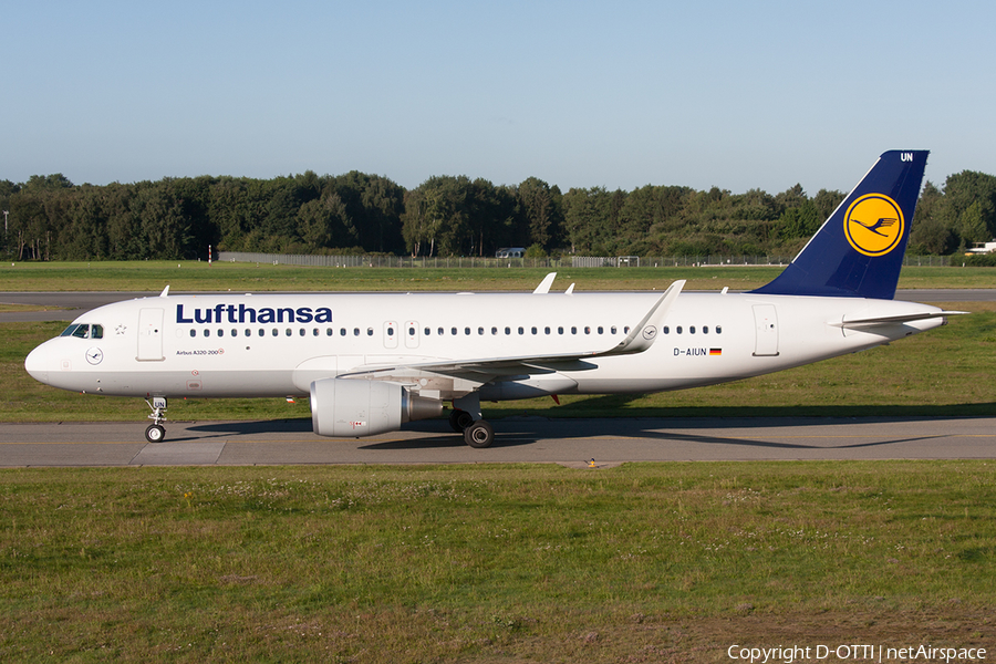 Lufthansa Airbus A320-214 (D-AIUN) | Photo 513234