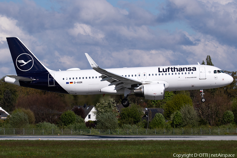 Lufthansa Airbus A320-214 (D-AIUN) | Photo 620109