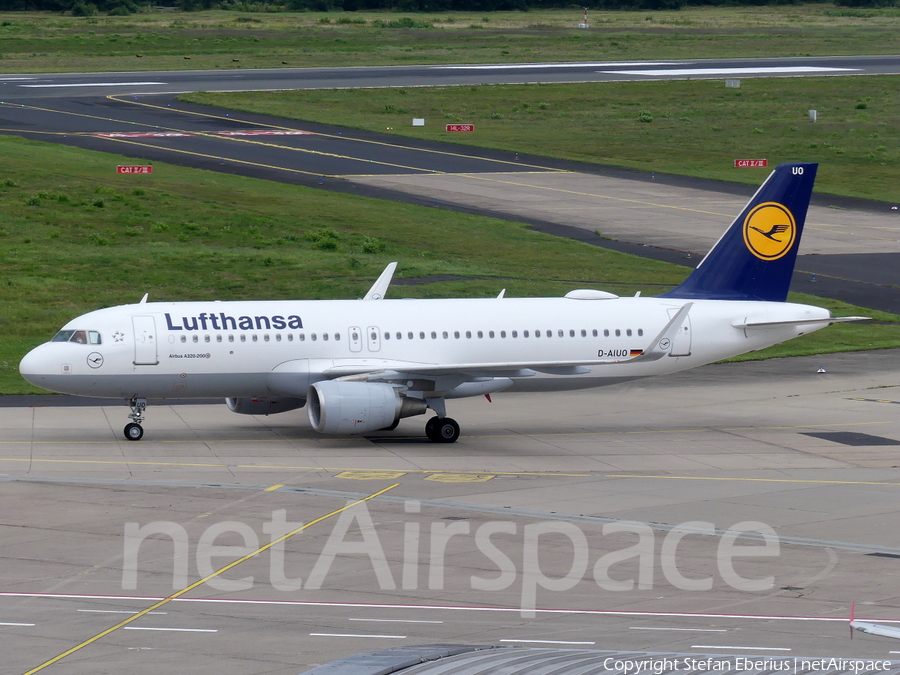 Lufthansa Airbus A320-214 (D-AIUO) | Photo 468780