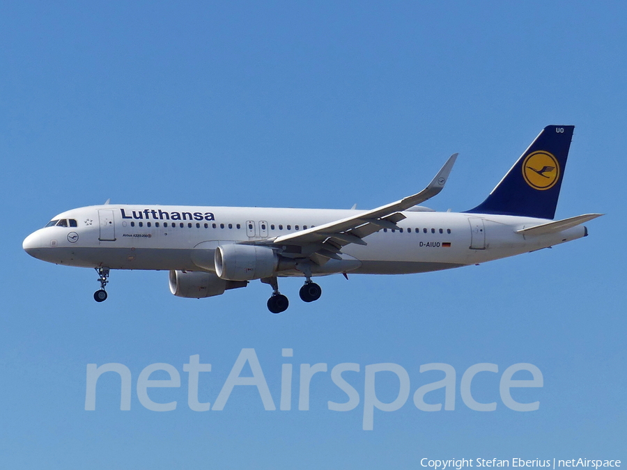 Lufthansa Airbus A320-214 (D-AIUO) | Photo 516483