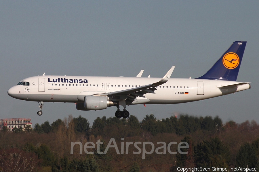 Lufthansa Airbus A320-214 (D-AIUO) | Photo 151471