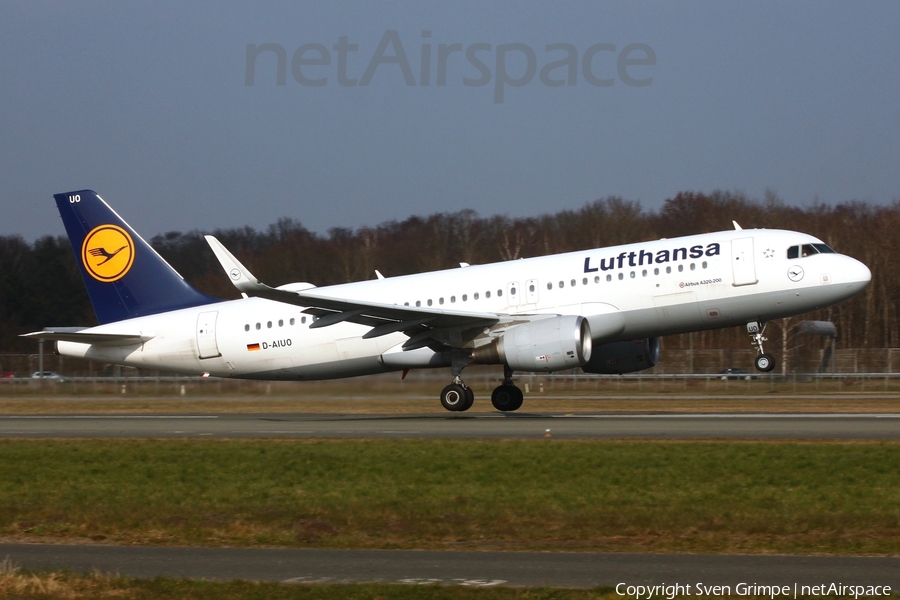 Lufthansa Airbus A320-214 (D-AIUO) | Photo 500702