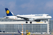 Lufthansa Airbus A320-214 (D-AIUO) at  Munich, Germany