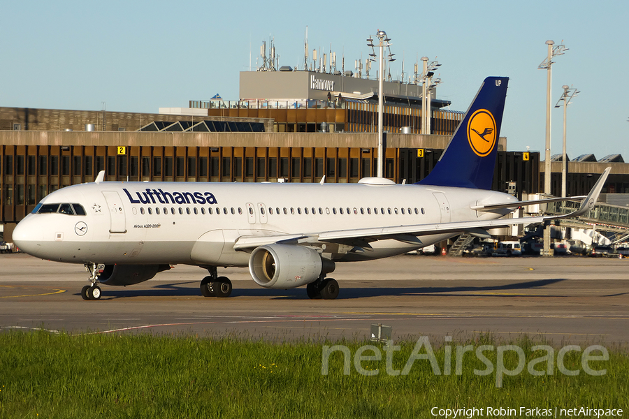 Lufthansa Airbus A320-214 (D-AIUP) | Photo 247120