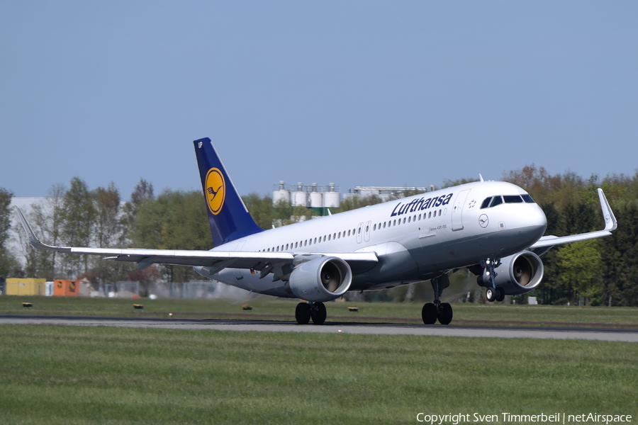 Lufthansa Airbus A320-214 (D-AIUP) | Photo 107195