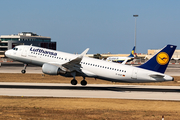 Lufthansa Airbus A320-214 (D-AIUP) at  Luqa - Malta International, Malta