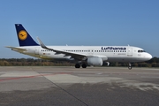 Lufthansa Airbus A320-214 (D-AIUQ) at  Cologne/Bonn, Germany