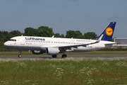 Lufthansa Airbus A320-214 (D-AIUQ) at  Hamburg - Fuhlsbuettel (Helmut Schmidt), Germany