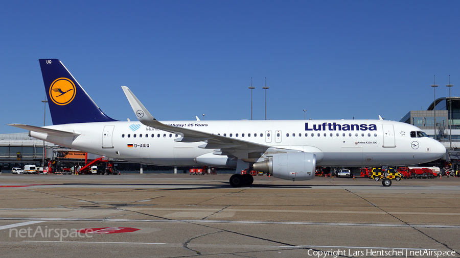 Lufthansa Airbus A320-214 (D-AIUQ) | Photo 166251
